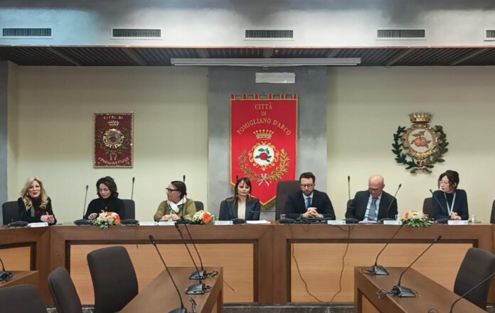 passi-conferenza-stampa Conferenza stampa del progetto P.A.S.S.I. a Pomigliano d'Arco: relatori presentano le iniziative per genitori di bambini con sindrome dello spettro autistico.