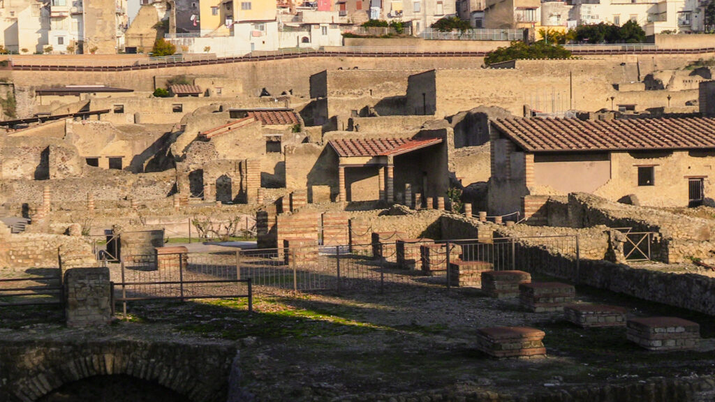 Panorama dell’area urbana degli scavi di Herculaneum, con strade e abitazioni romane