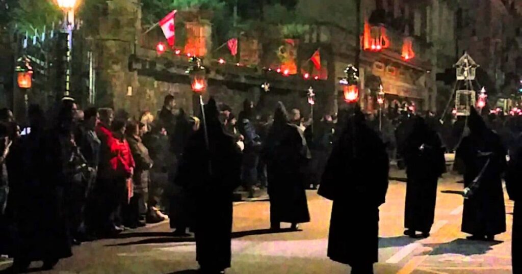 I riti della Settimana Santa in Campania: tra i Misteri di Procida e le Processioni di Sorrento 1